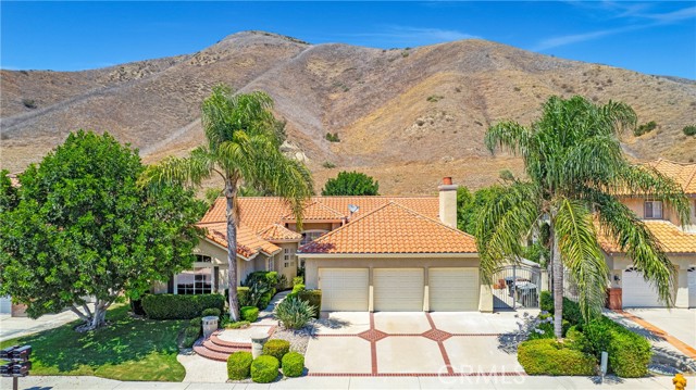 28505 Evening Breeze Drive, Yorba Linda CA: https://media.crmls.org/medias/675afb67-0a41-4fc5-ad74-20704b01972b.jpg