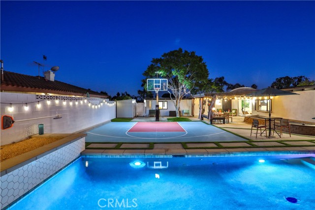 315 Teasdale Drive, Claremont CA: https://media.crmls.org/medias/675b25c2-2960-4903-956d-d17f482c592e.jpg