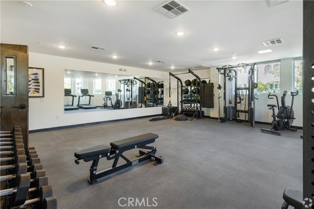 Detail Gallery Image 19 of 27 For 1303 S Orange Grove Ave #601,  Los Angeles,  CA 90019 - 3 Beds | 2 Baths