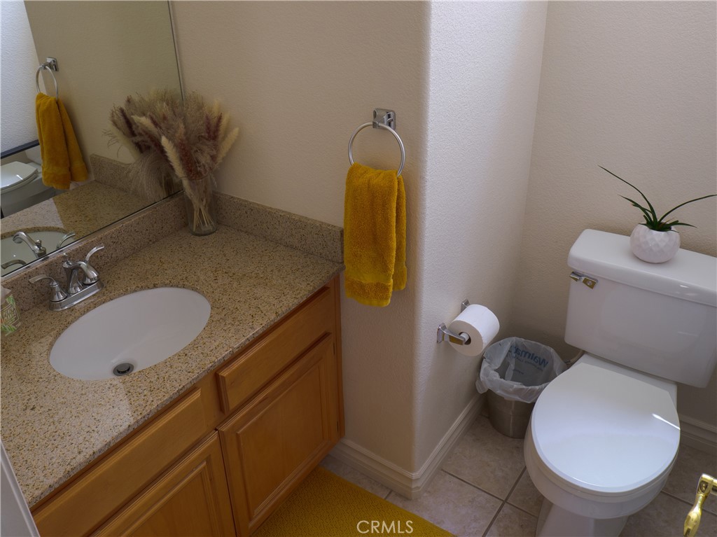 https://media.crmls.org/medias/675b4cf4-1d02-4639-925e-a27fea0d3ce7.jpg?preset=X-Large