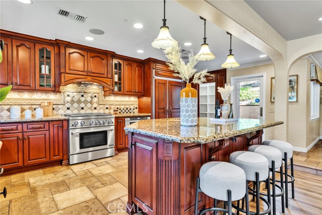 Detail Gallery Image 18 of 49 For 762 Harwood Ct, San Dimas,  CA 91773 - 4 Beds | 3 Baths