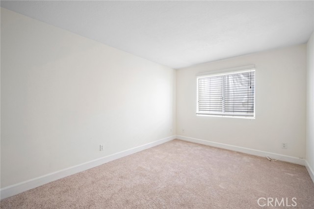 Detail Gallery Image 11 of 20 For 7045 Woodley Ave #212,  Van Nuys,  CA 91406 - 2 Beds | 2 Baths