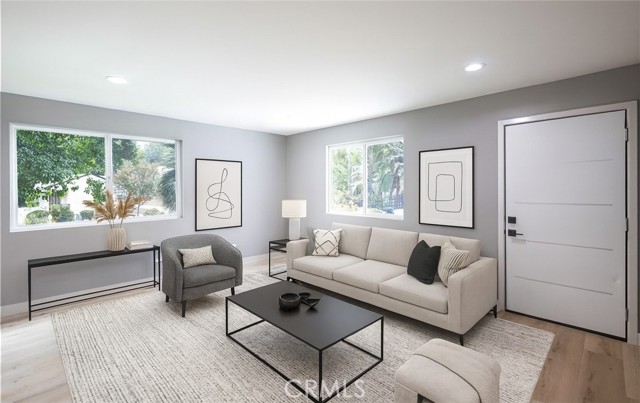 Detail Gallery Image 21 of 40 For 22257 Macfarlane Dr, Woodland Hills,  CA 91364 - 5 Beds | 3 Baths