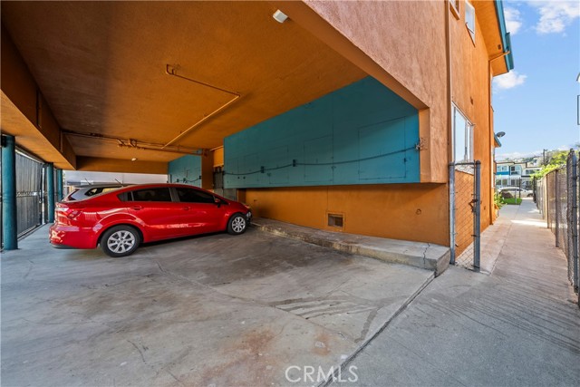 Detail Gallery Image 12 of 40 For 4015 Palmwood Dr, Los Angeles,  CA 90008 - – Beds | – Baths