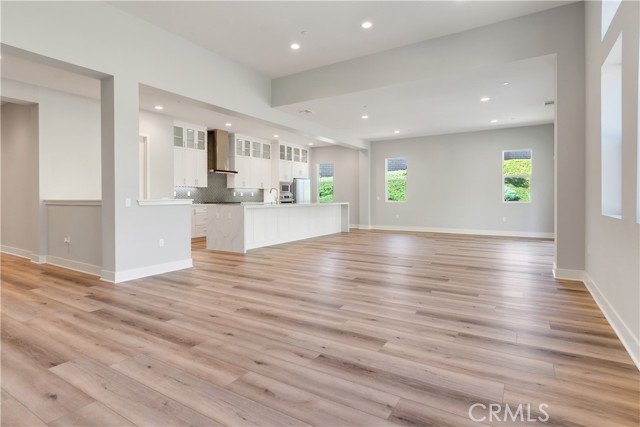 Detail Gallery Image 5 of 31 For 6532 Canyon Oaks Dr, Simi Valley,  CA 93063 - 4 Beds | 3/1 Baths