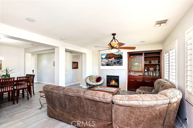 42911 Dell Lago Court, Indio CA: https://media.crmls.org/medias/675e0eb3-09ac-4759-8b20-8d129419ac5c.jpg