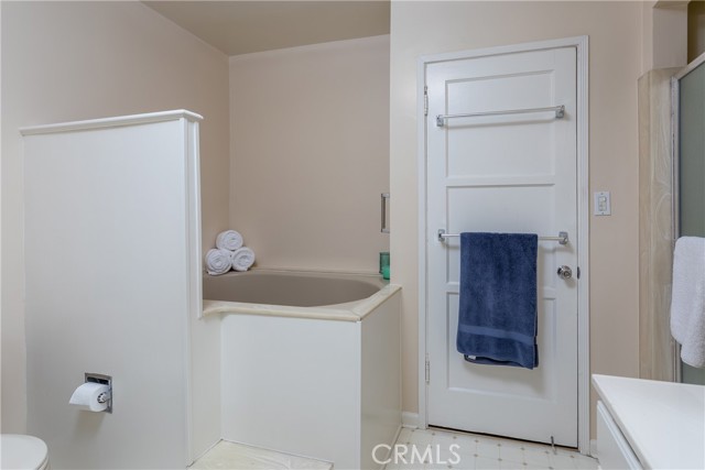 Main bathroom with two person jetted soaking tub!