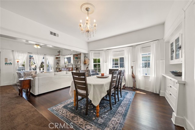 373 W Santa Cruz Street, San Pedro CA: https://media.crmls.org/medias/675e694b-e97a-44f1-bc14-3d5a8f0c6e64.jpg