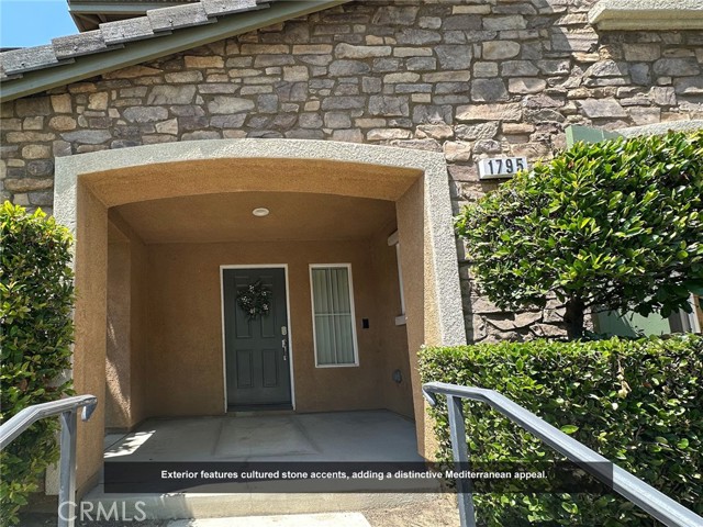Detail Gallery Image 4 of 46 For 1795 E Flora St, Ontario,  CA 91764 - 4 Beds | 3 Baths