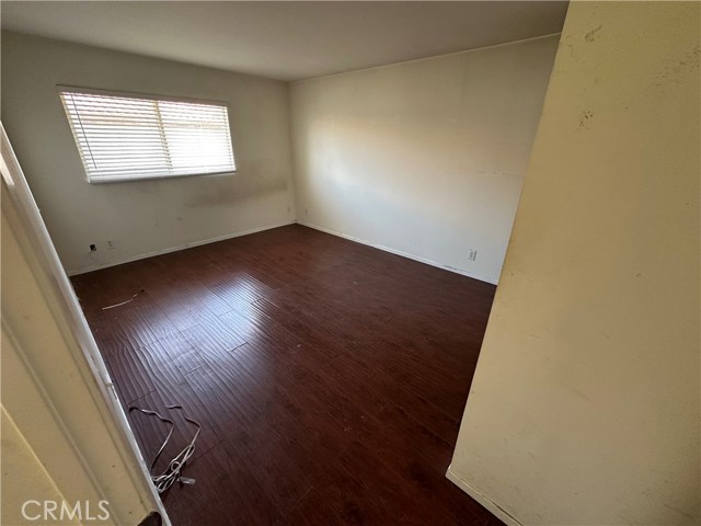 Detail Gallery Image 12 of 20 For 21041 Gault #C,  Canoga Park,  CA 91303 - 3 Beds | 2/1 Baths