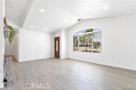 Detail Gallery Image 5 of 23 For 8951 Grapefruit Ave, Hesperia,  CA 92345 - 3 Beds | 2 Baths