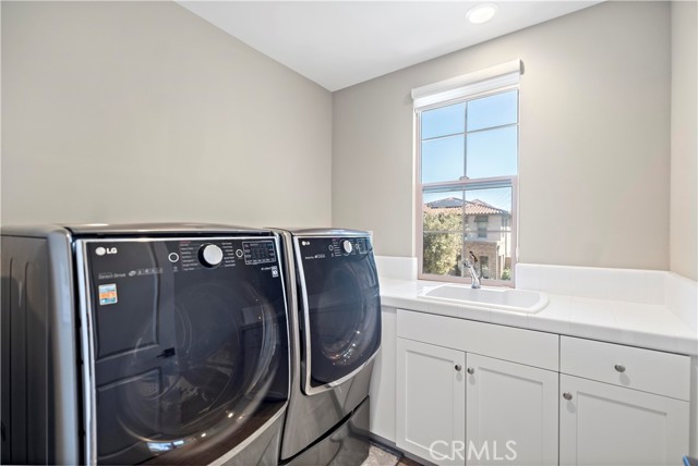 Detail Gallery Image 32 of 61 For 121 Paxton, Irvine,  CA 92620 - 4 Beds | 4/1 Baths