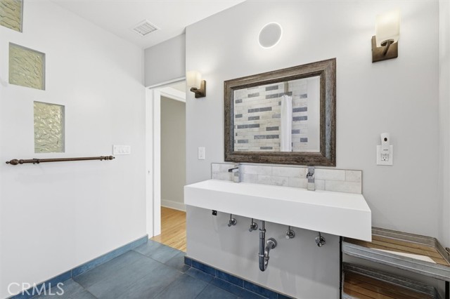 Detail Gallery Image 28 of 62 For 559 W 39th St, San Pedro,  CA 90731 - – Beds | – Baths