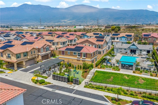 15210 Horizon Street, Fontana CA: https://media.crmls.org/medias/6761713a-54e0-40cd-bbbf-6ceb2168147f.jpg