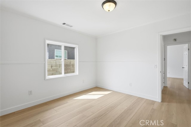 Detail Gallery Image 31 of 53 For 11916 Oxford Ave, Hawthorne,  CA 90250 - 3 Beds | 2 Baths