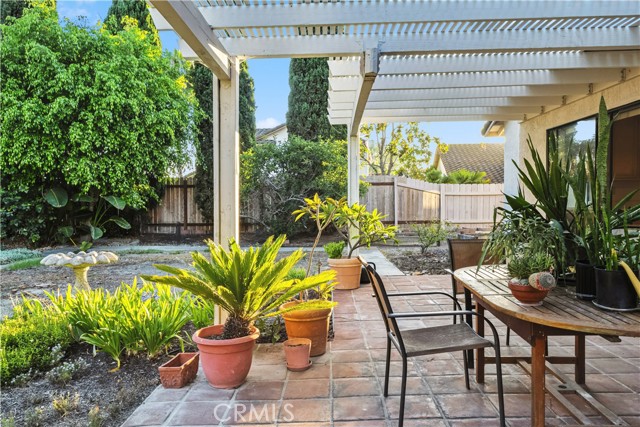 4997 Calle Sobrado, Oceanside CA: https://media.crmls.org/medias/67625069-6b55-41e1-93f9-d600343274dc.jpg
