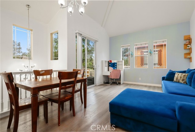 Image 3 of 16 For 33 Chadron  