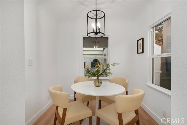 Detail Gallery Image 10 of 35 For 3905 Roxton Ave, Los Angeles,  CA 90008 - 3 Beds | 2 Baths