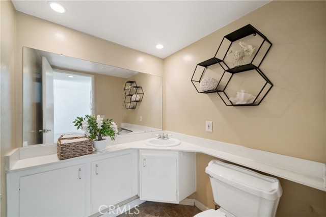 Detail Gallery Image 6 of 31 For 762 Smokewood Ln, San Dimas,  CA 91773 - 3 Beds | 2/1 Baths