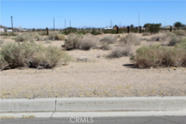 Detail Gallery Image 15 of 17 For 11 Dividing Line St, Yermo,  CA 92398 - – Beds | – Baths