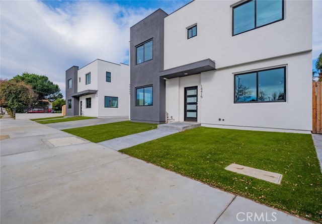 Detail Gallery Image 1 of 1 For 14415 W Nordhoff St, Panorama City,  CA 91402 - 4 Beds | 3/1 Baths