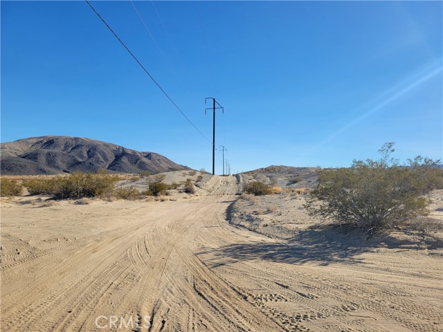 Detail Gallery Image 2 of 25 For 0 Fran Lou Ln, Joshua Tree,  CA 92252 - – Beds | – Baths