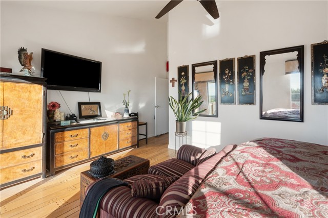 5266 Bluff Street, Norco CA: https://media.crmls.org/medias/6765edcf-db4d-4172-8e3c-bcd6518f4cb9.jpg