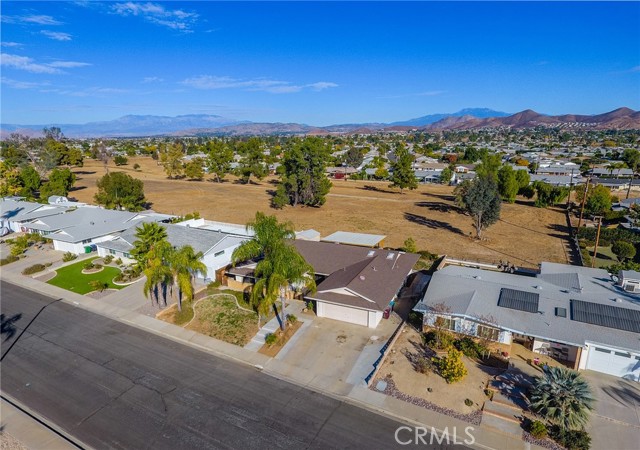 Detail Gallery Image 2 of 48 For 28580 Portsmouth Dr, Menifee,  CA 92586 - 3 Beds | 2/1 Baths