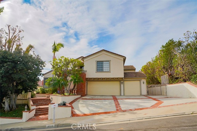 MLS# OC23055572