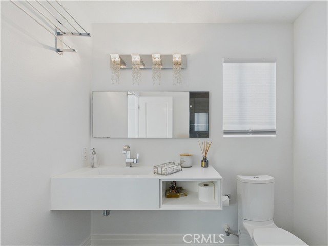 Detail Gallery Image 17 of 46 For 26990 Abbey Glen, Yorba Linda,  CA 92887 - 5 Beds | 3/1 Baths