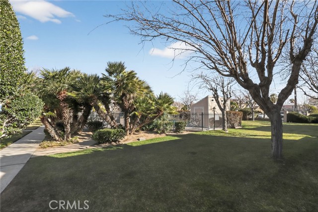 Detail Gallery Image 7 of 25 For 433 W Avenue J5 #13,  Lancaster,  CA 93534 - 2 Beds | 2 Baths