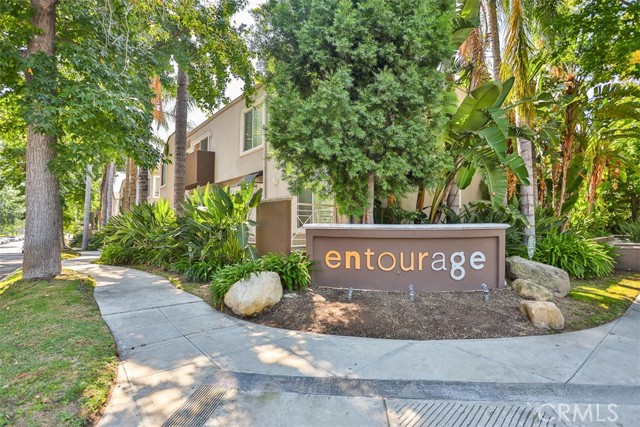 Detail Gallery Image 2 of 36 For 355 N Maple St #209,  Burbank,  CA 91505 - 1 Beds | 1/1 Baths