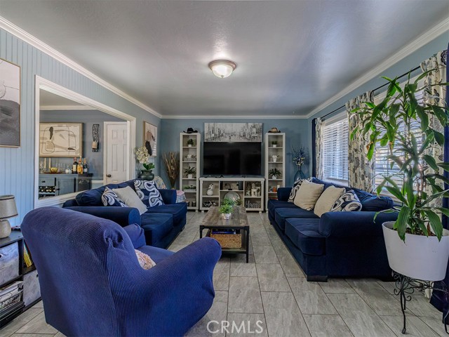 Detail Gallery Image 4 of 28 For 1255 W D, Ontario,  CA 91762 - 3 Beds | 2 Baths