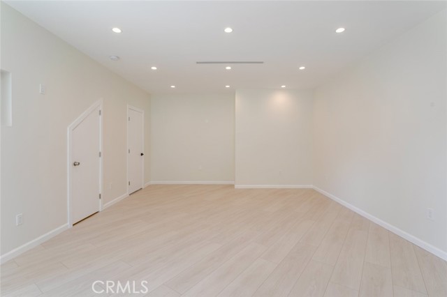 Detail Gallery Image 5 of 33 For 10787 Las Lunitas Ave, Tujunga,  CA 91042 - 2 Beds | 1/1 Baths