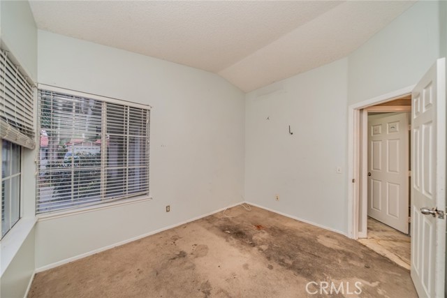 807 Santa Fe Lane, Colton CA: https://media.crmls.org/medias/67694446-7a33-477f-a16b-bc8c7f0c47ed.jpg