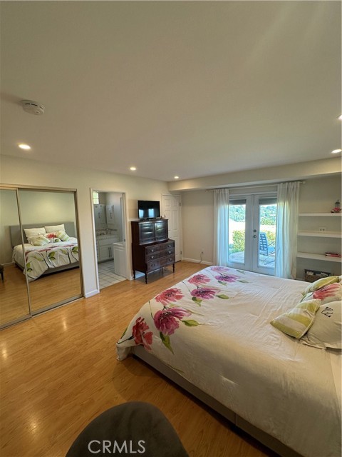 Detail Gallery Image 14 of 25 For 3160 Kirkham Dr, Glendale,  CA 91206 - 4 Beds | 2 Baths