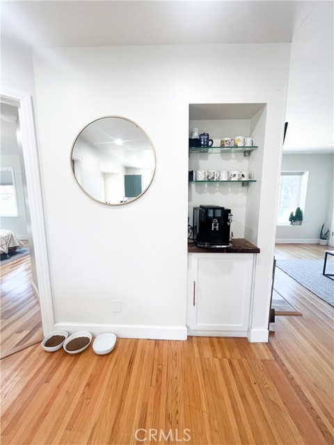 4574 Whaley Avenue, Long Beach CA: https://media.crmls.org/medias/676a183f-469d-464a-b50d-9cf00691097b.jpg