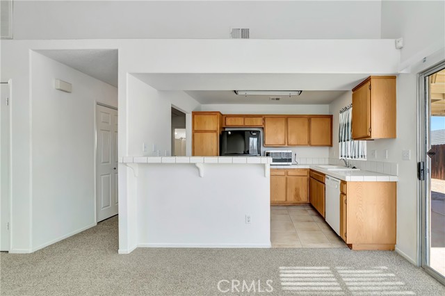 3524 San Jacinto Avenue, Rosamond CA: https://media.crmls.org/medias/676a31a3-6317-47f2-86f9-9e5180ce7ad0.jpg