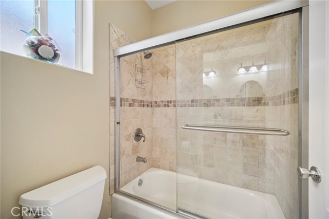 6958 Amigo Avenue, Reseda CA: https://media.crmls.org/medias/676a458b-7bb4-4517-97f1-3c2fff8903fa.jpg