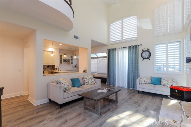 Detail Gallery Image 4 of 27 For 192 Pasto Rico, Rancho Santa Margarita,  CA 92688 - 3 Beds | 3 Baths