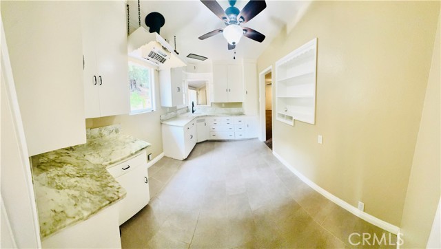 Detail Gallery Image 4 of 17 For 13707 Philadelphia St, Whittier,  CA 90601 - 2 Beds | 2 Baths