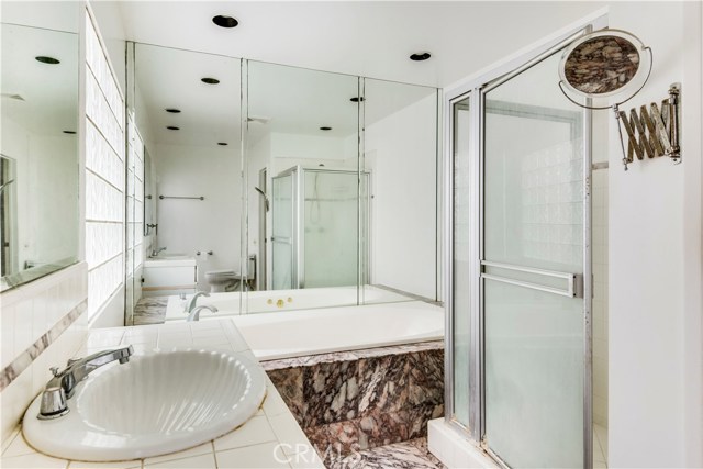 703 Lucia Avenue, Redondo Beach, California 90277, 2 Bedrooms Bedrooms, ,1 BathroomBathrooms,Residential,Sold,Lucia,SB17025295