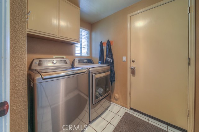 Image 45 of 75 For 25220 Corte Sur