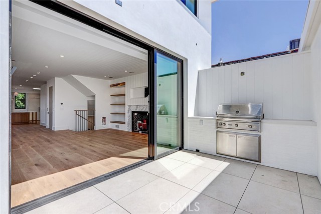 1400 Esplanade, Redondo Beach, California 90277, 4 Bedrooms Bedrooms, 0 ,4 BathroomsBathrooms,Residential,For Sale,Esplanade,0,SB26127556