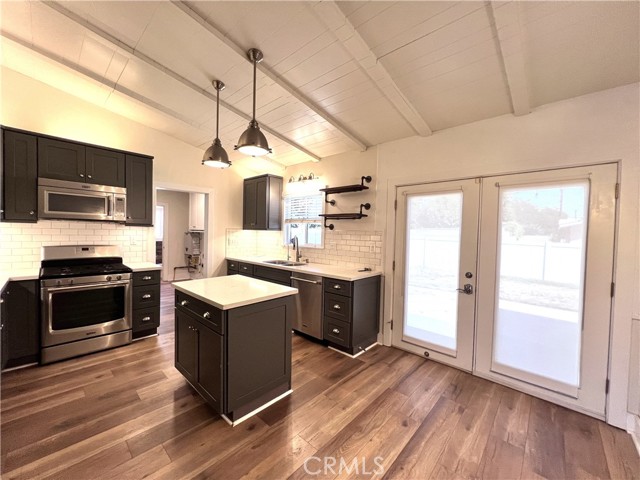 8257 Jadeite, Rancho Cucamonga CA: https://media.crmls.org/medias/676c600d-5671-4eed-84bc-937c52aebb1a.jpg