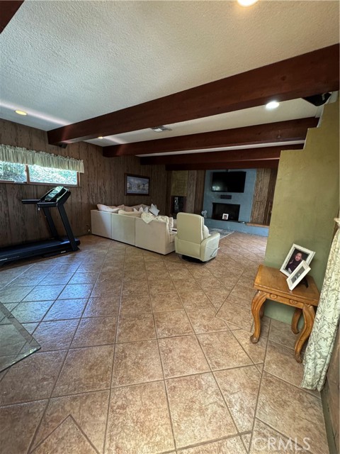 6552 Aqueduct Avenue, Van Nuys CA: https://media.crmls.org/medias/676c9281-e2d4-428b-a6e1-464724c994fb.jpg