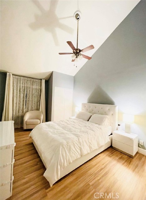 21192 Sierra Ridge, Lake Forest CA: https://media.crmls.org/medias/676cf5ac-ba87-452f-9234-c071ce1c57d7.jpg