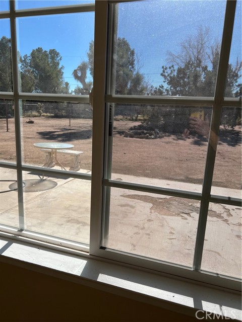 Detail Gallery Image 7 of 10 For 14611 Yucca St, Hesperia,  CA 92345 - 2 Beds | 1 Baths