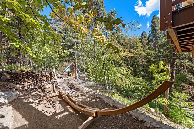 Detail Gallery Image 17 of 70 For 400 Cottage Grove Rd, Lake Arrowhead,  CA 92352 - 4 Beds | 4 Baths