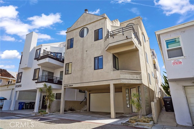 1023 Loma Drive, Hermosa Beach, California 90254, 2 Bedrooms Bedrooms, ,3 BathroomsBathrooms,Residential,Sold,Loma,PV22194406